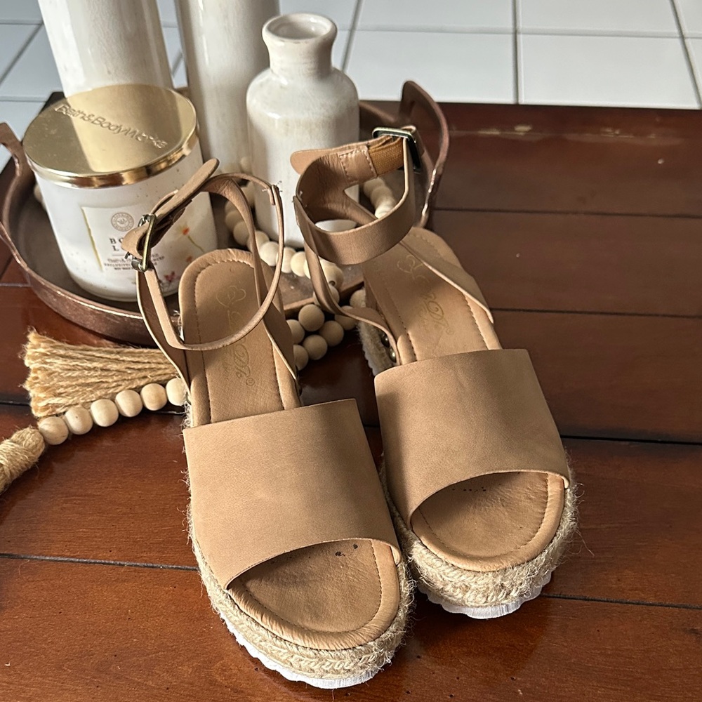 DbDk Fashion Brown Espadrille Sandals